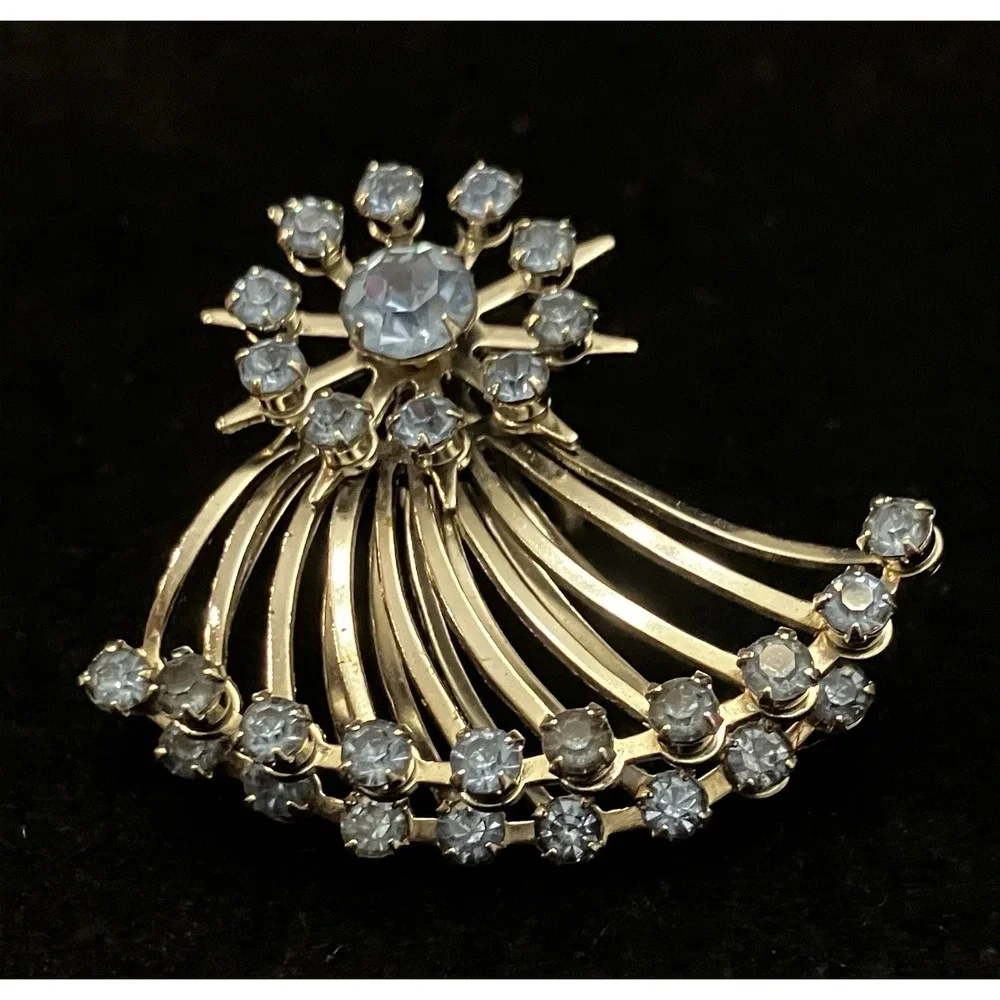VTG Clip On Earrings Blue Crystals Silver Tone Rotating Fan Wing Estate Jewelry